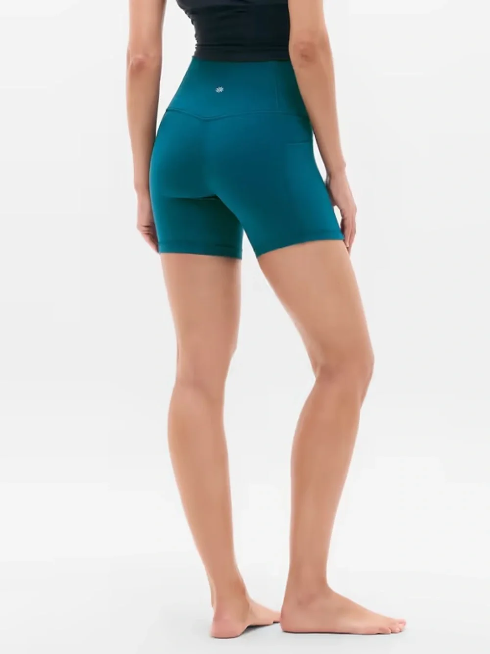 EUC Athleta Set - Salutation Stash 5” Shorts + Transcend Crop Bra Coastal Teal S